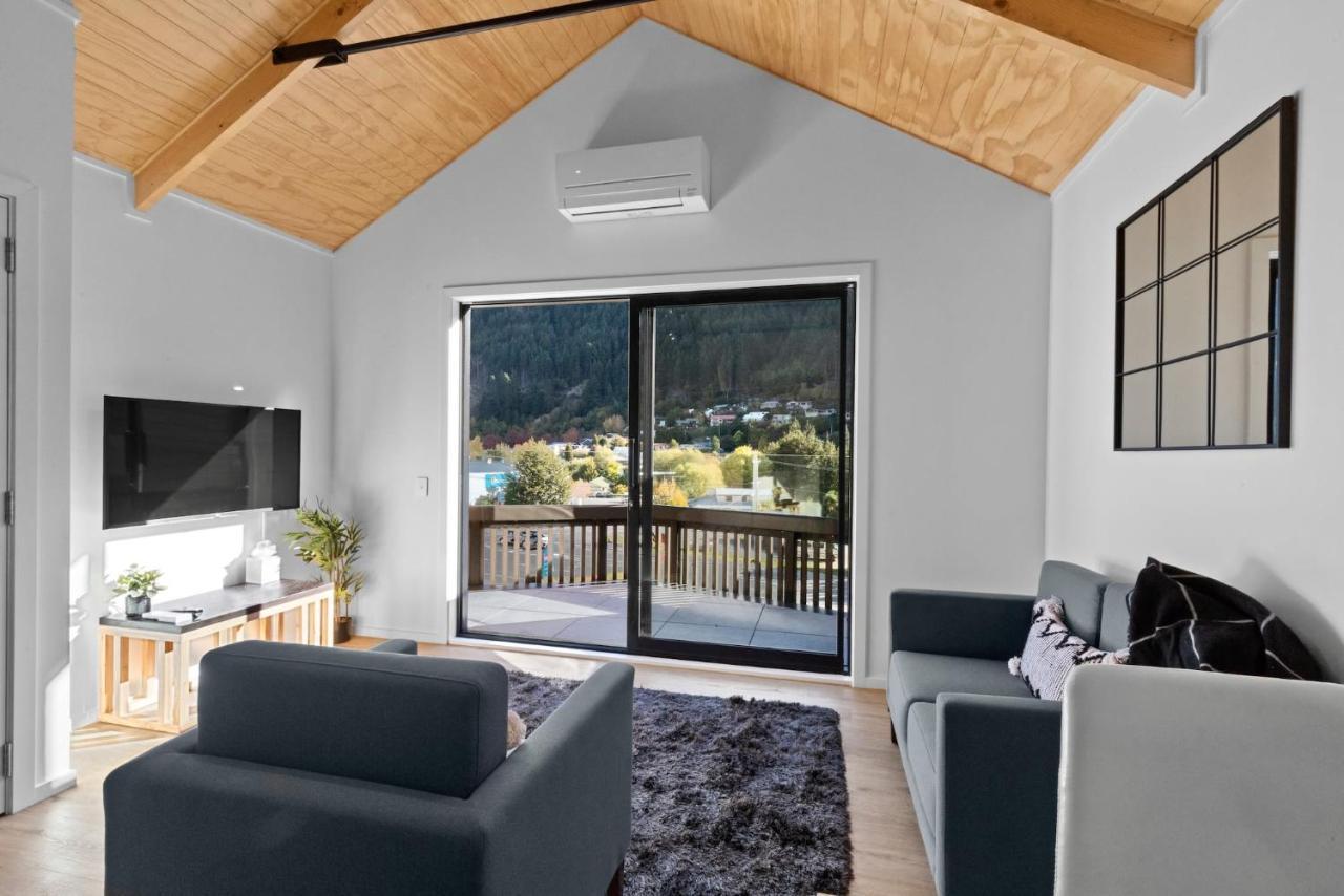 Alex Apt With Onsite Gym And Walk To Town Queenstown Exterior photo